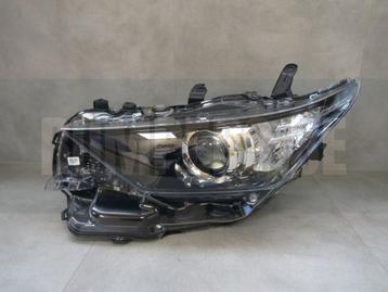 Koplamp Toyota Auris 2 II Facelift LENS 15-18 LH Links 81150 beschikbaar voor biedingen