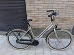 DAMESFIETS BIKKEL IN ZEER GOEDE STAAT!!, Ophalen, Zo goed als nieuw, Versnellingen
