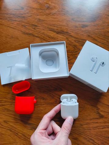 Apple AirPods (2e generatie) en bescherming beschikbaar voor biedingen