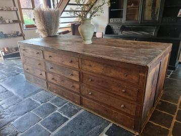 Massief houten winkeleiland/ladekast GRATIS LEVERING  beschikbaar voor biedingen