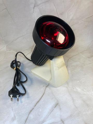 Lampe de thérapie infrarouge avec ampoule rouge beschikbaar voor biedingen