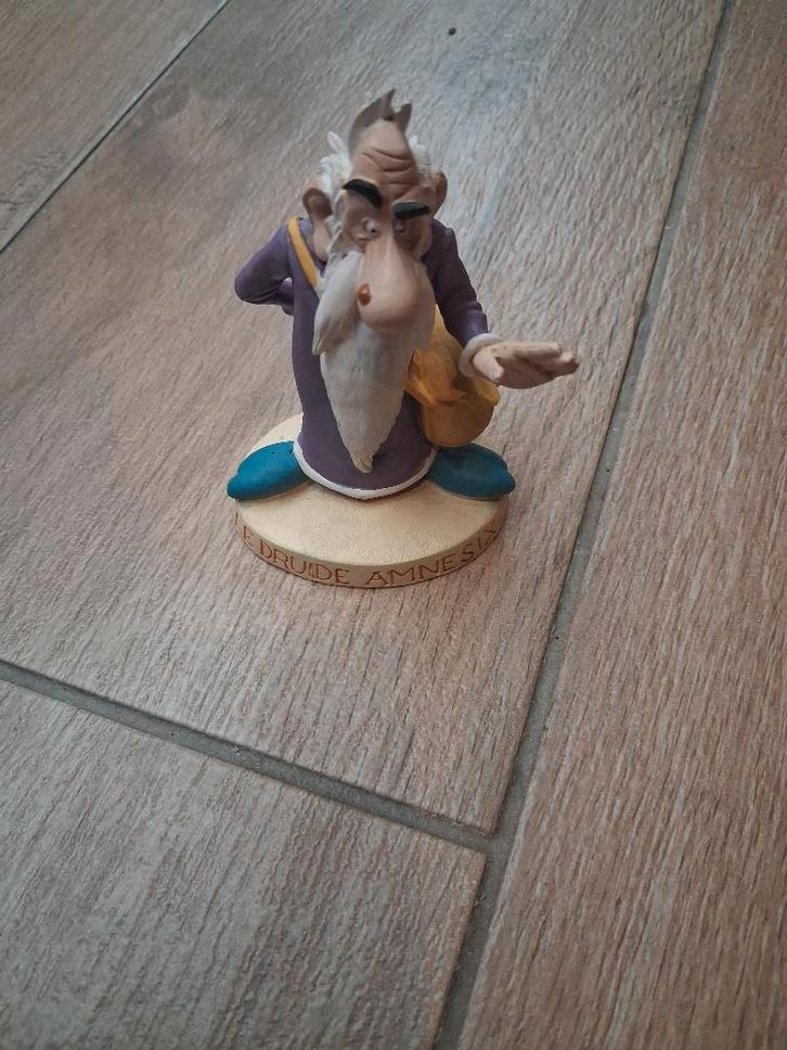 Figurine Astérix - Druide Amnésix, Collections, Personnages de BD, Comme neuf, Statue ou Figurine, Astérix et Obélix, Enlèvement