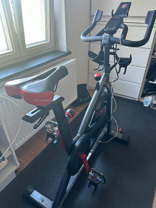 Schwinn IC 800 spinningfiets, Sport en Fitness, Fitnessapparatuur, Gebruikt, Spinningfiets, Metaal, Ophalen