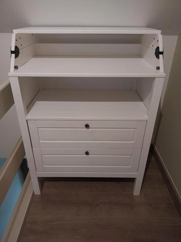 Ikea babyverzorgingstafel beschikbaar voor biedingen