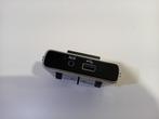 AUX POORT / USB POORT Fiat 500X (334) (735631402), Gebruikt, Fiat