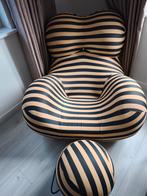 Mother's Arms Single Sofa, Doe-het-zelf en Bouw, Buizen en Afvoer, Ophalen, Zo goed als nieuw