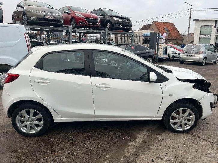 MAZDA 2 1.4 B BENZINE 09/13, Autos, Mazda, Entreprise, ABS, Verrouillage central, Essence, Hatchback, Boîte manuelle, Blanc