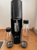 Sodastream + gascilinder + 2 plastic flessen, Elektronische apparatuur, Bruiswatermachines, Zo goed als nieuw, Ophalen