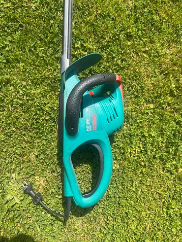 Taille haie Bosch 55cm beschikbaar voor biedingen
