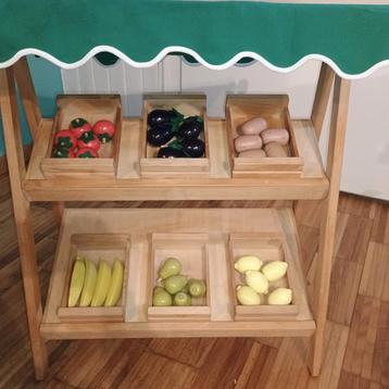 Étal maraîcher bois tissu beschikbaar voor biedingen