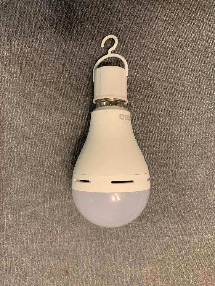 NEBO - Oplaadbare Nood Led Lamp E27, Huis en Inrichting, Lampen | Losse lampen, Zo goed als nieuw, Led-lamp, Minder dan 30 watt