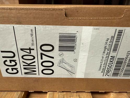 Velux GGU MK04 -0070 + edwmk04-2000, Doe-het-zelf en Bouw, Glas en Ramen, Nieuw, Ophalen