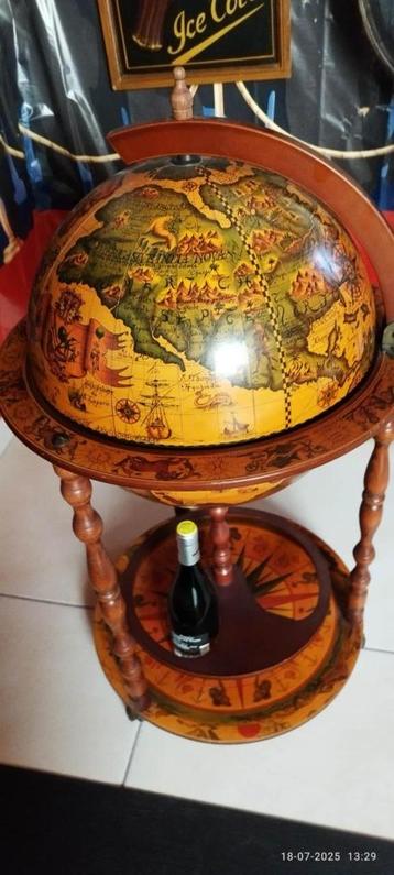 Globe Bar beschikbaar voor biedingen