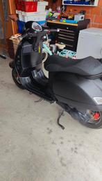 Vespa GTS 125 Cc volledig zwart, 4 cilinders, Particulier, 125 cc, Overig
