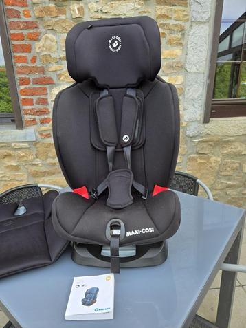 Maxi Cosi TITAN  van 9 kg tot 36 kg , 1 rit gebruikt beschikbaar voor biedingen