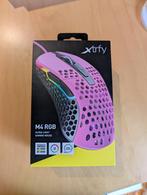 Gaming muis Xtrfy M4 RGB roze, Computers en Software, Rechtshandig, Muis, Ophalen of Verzenden, Zo goed als nieuw