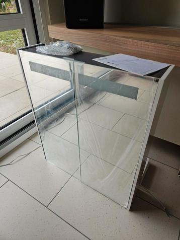 Spiegelkast badkamer 60 breed 70 hoog beschikbaar voor biedingen
