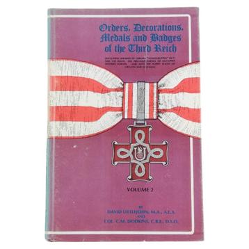 Orders, Decorations, Medals and Badges of the Third Reich beschikbaar voor biedingen