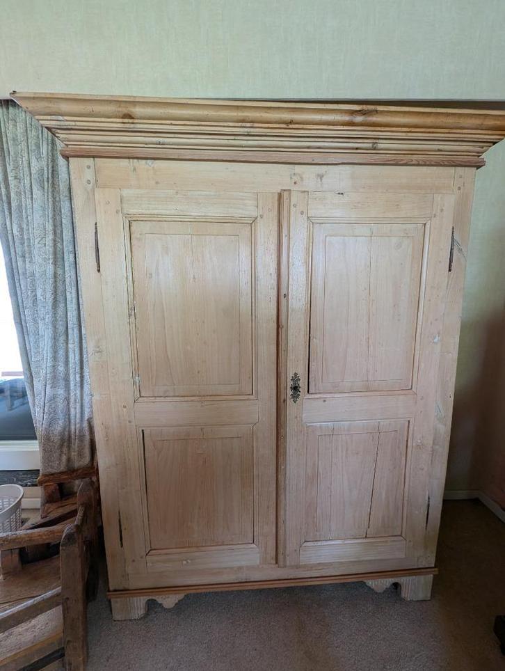 Houten kast landelijke stijl, Huis en Inrichting, Kasten | Dressoirs, Gebruikt, 150 tot 200 cm, 50 tot 75 cm, Met deur(en), Met plank(en)