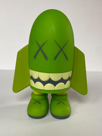 Figurine Kaws Green Blitz en vinyle 2004 | Medicom Toy disponible aux enchères