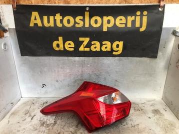 Achterlicht links van een Ford Focus beschikbaar voor biedingen