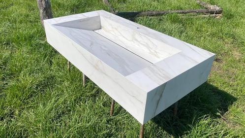 Wastafel in marmerlook – op bestelling, Huis en Inrichting, Badkamer | Complete badkamers, Nieuw, Ophalen