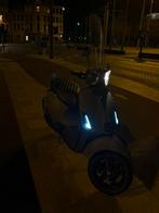 Vespa Primavera (A-Klasse) 2014, Fietsen en Brommers, Ophalen, Zo goed als nieuw