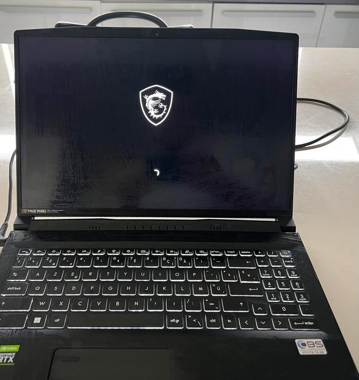 Msi creator m16 , pc gamer., Computers en Software, Windows Laptops, Zo goed als nieuw, SSD, Ophalen