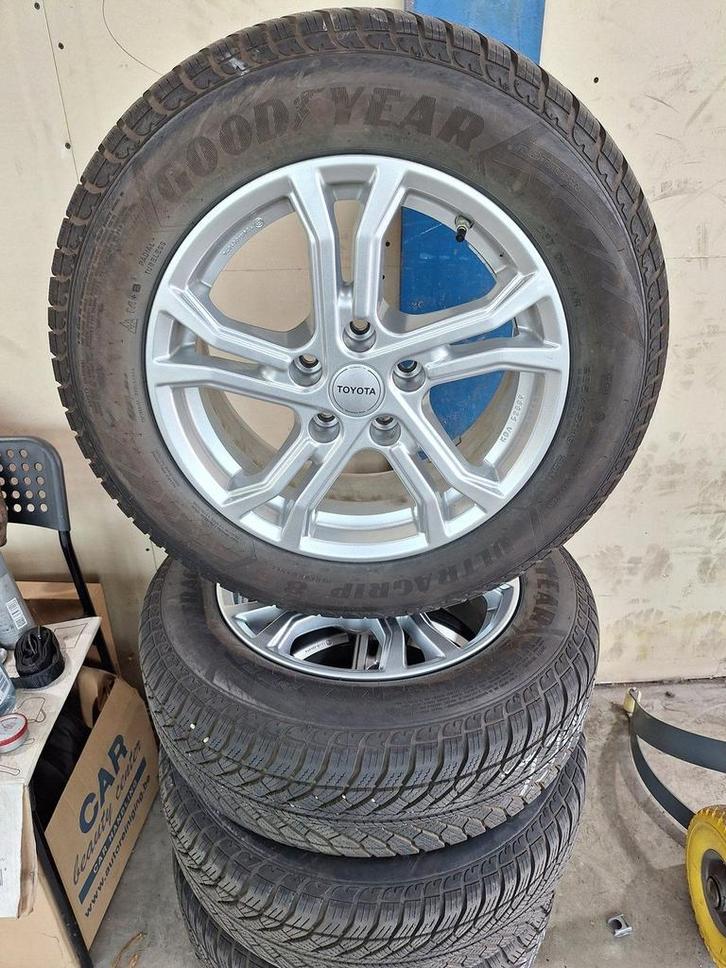 Toyota Yaris Winterset 16 Inch, Auto-onderdelen, Banden en Velgen, Banden en Velgen, Winterbanden, 16 inch, 205 mm, Personenwagen