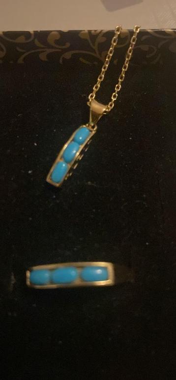 Turquoise real ring and pendant 18 kt yellow gold beschikbaar voor biedingen