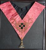 SAUTOIR Maçonnique ANCIEN Rare Bijou Rose Croix, Antiquités & Art, Antiquités | Objets religieux, Enlèvement ou Envoi