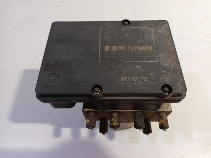 Abs pomp Nissan Cabstar, Autos : Pièces & Accessoires, Freins & Transmission, Utilisé, Origine de la pièce connue, 12 mois de garantie