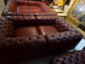 Chesterfield Max Divani en cuir doublè. beschikbaar voor biedingen