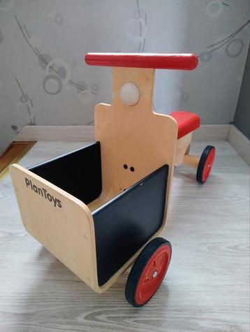 Houten loopfiets met bak - Plantoys beschikbaar voor biedingen