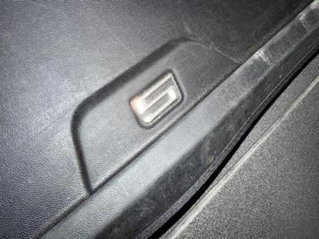 Vloermat koffer BMW 530e Touring beschikbaar voor biedingen