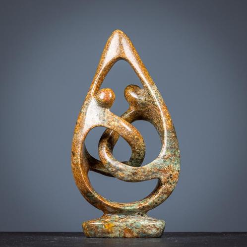 Two lovers - beeld van serpetine steen, Antiek en Kunst, Kunst | Beelden en Houtsnijwerken, Ophalen of Verzenden