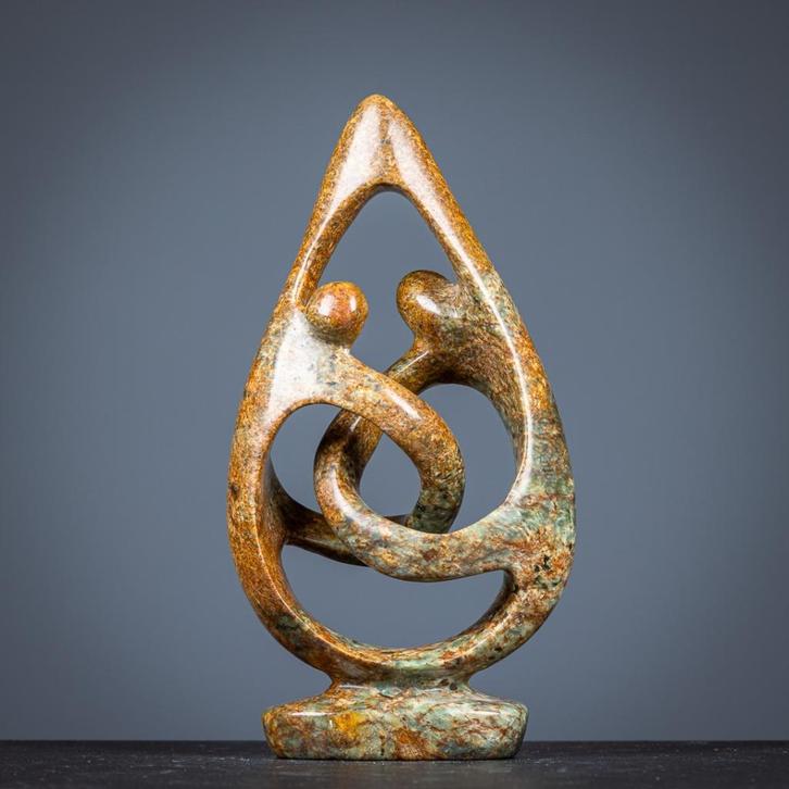 Two lovers - beeld van serpetine steen, Antiek en Kunst, Kunst | Beelden en Houtsnijwerken, Ophalen of Verzenden