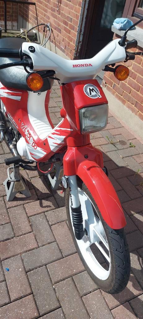honda wallaroo delux classe A, Fietsen en Brommers, Brommers | Honda, Zo goed als nieuw, Ophalen