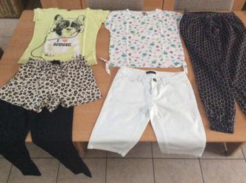 Te koop kleding maat 146/152 totaal 21 stuks beschikbaar voor biedingen