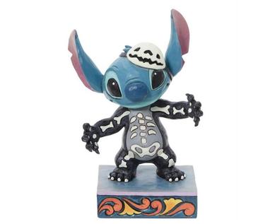 Disney Traditions by jim shore “Stitch Glow in the Dark”🎃 beschikbaar voor biedingen