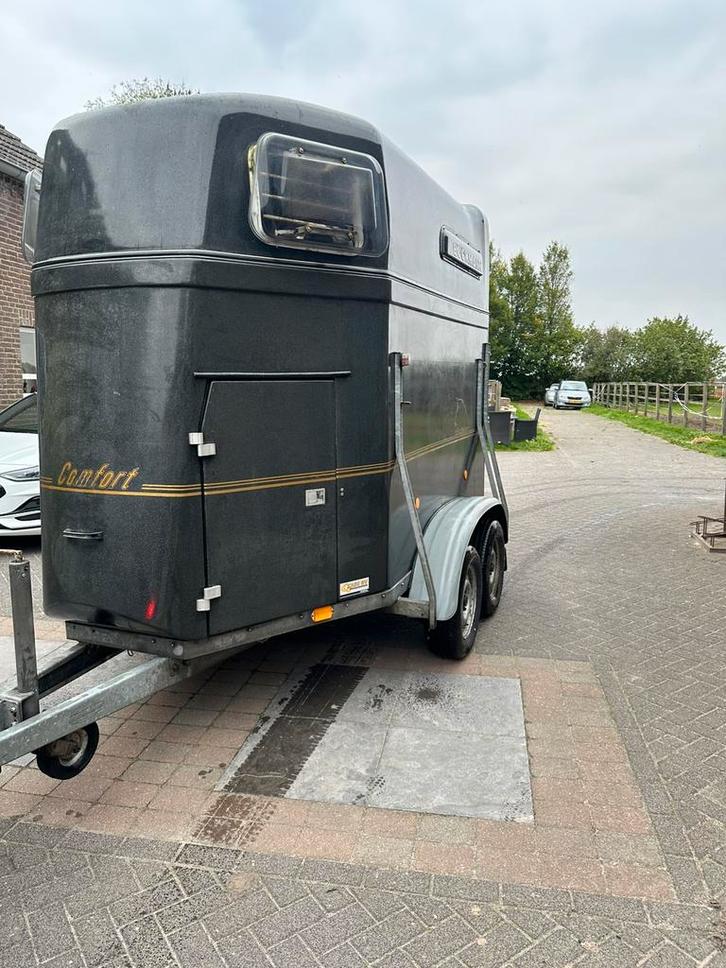 Böckmann tweepaardstrailer, alu bodem!, Dieren en Toebehoren, Paarden en Pony's | Trailers en Aanhangwagens, Aluminium, Ophalen