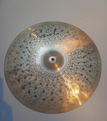 PAISTE 17" Dark Energy Crash beschikbaar voor biedingen