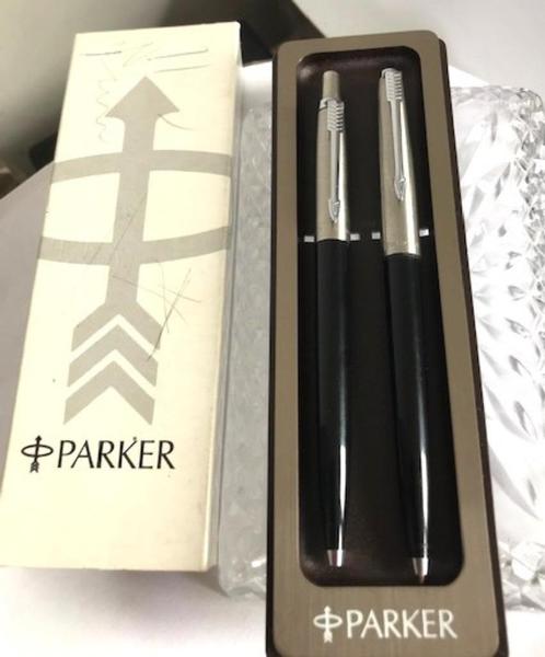 Parkerpen in doos, Verzamelen, Pennenverzamelingen, Pennenset, Parker, Met doosje, Ophalen of Verzenden