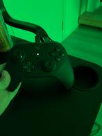 Xbox elite 2 controller + case, Games en Spelcomputers, Spelcomputers | Xbox | Accessoires, Controller, Zo goed als nieuw, Ophalen