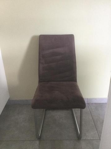 Stoelen beschikbaar voor biedingen