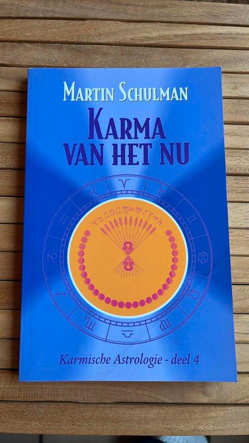 M. Schulman - 4 Karma van het nu, Livres, Ésotérisme & Spiritualité, Comme neuf, Astrologie, Enlèvement ou Envoi