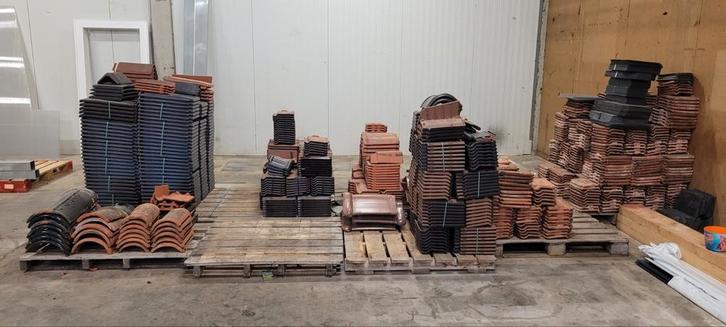 Lot dakpannen, Doe-het-zelf en Bouw, Dakpannen en Dakbedekking, Nieuw, Dakpannen, Rood, Ophalen