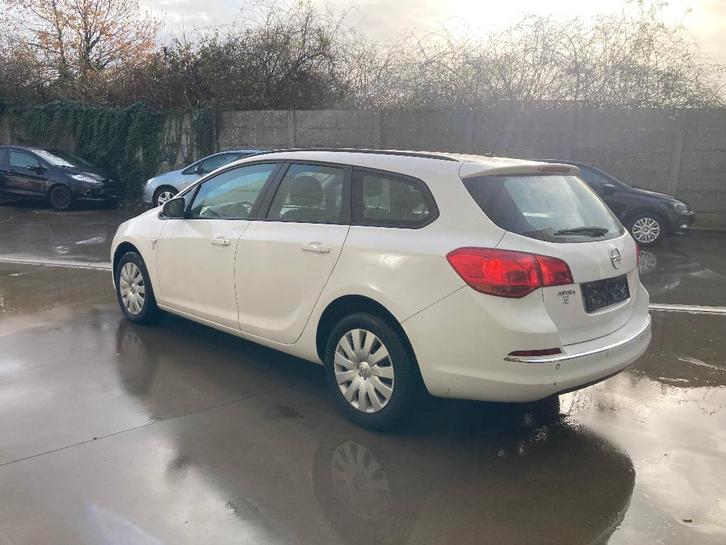 Opel Astra Break essence 2015 avec 107 000 km *Garantie*, Autos, Opel, Entreprise, Achat, Astra, ABS, Régulateur de distance, Airbags