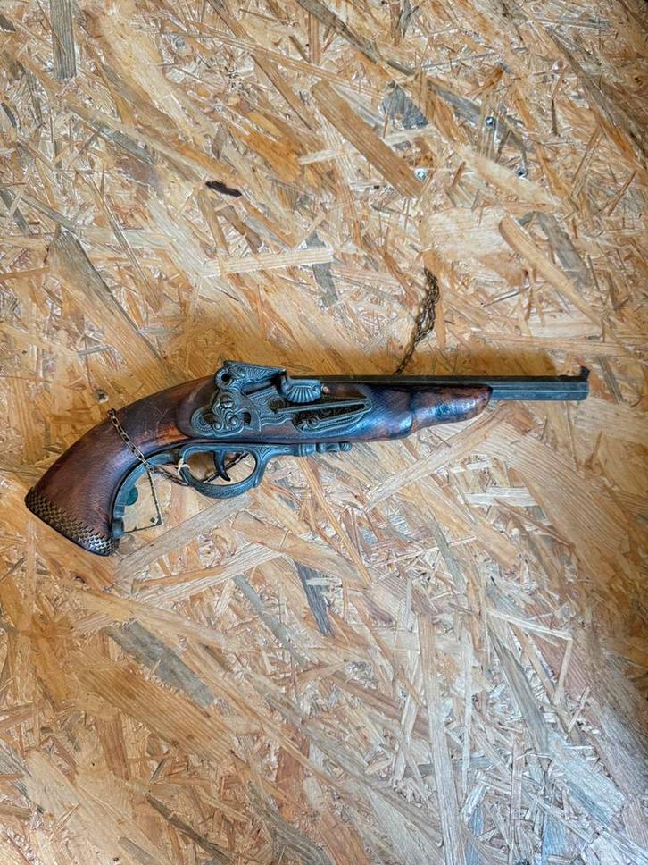 antiek decoratief pistool — replica van hout en metaal, Antiek en Kunst, Kunst | Beelden en Houtsnijwerken, Ophalen of Verzenden