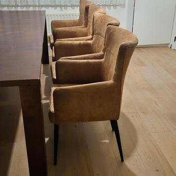 8 stoelen voor eettafel beschikbaar voor biedingen
